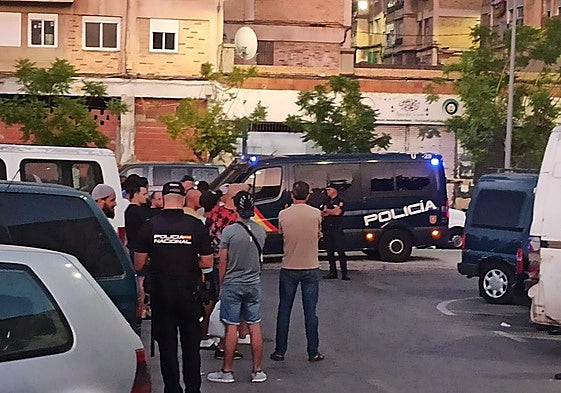 Operativo contra el mercadillo ilegal de la Zona Norte.