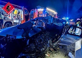 Uno de los vehículos tras el accidente.