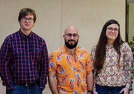 Investigadores que han descubierto la dirección de la energía neuronal.