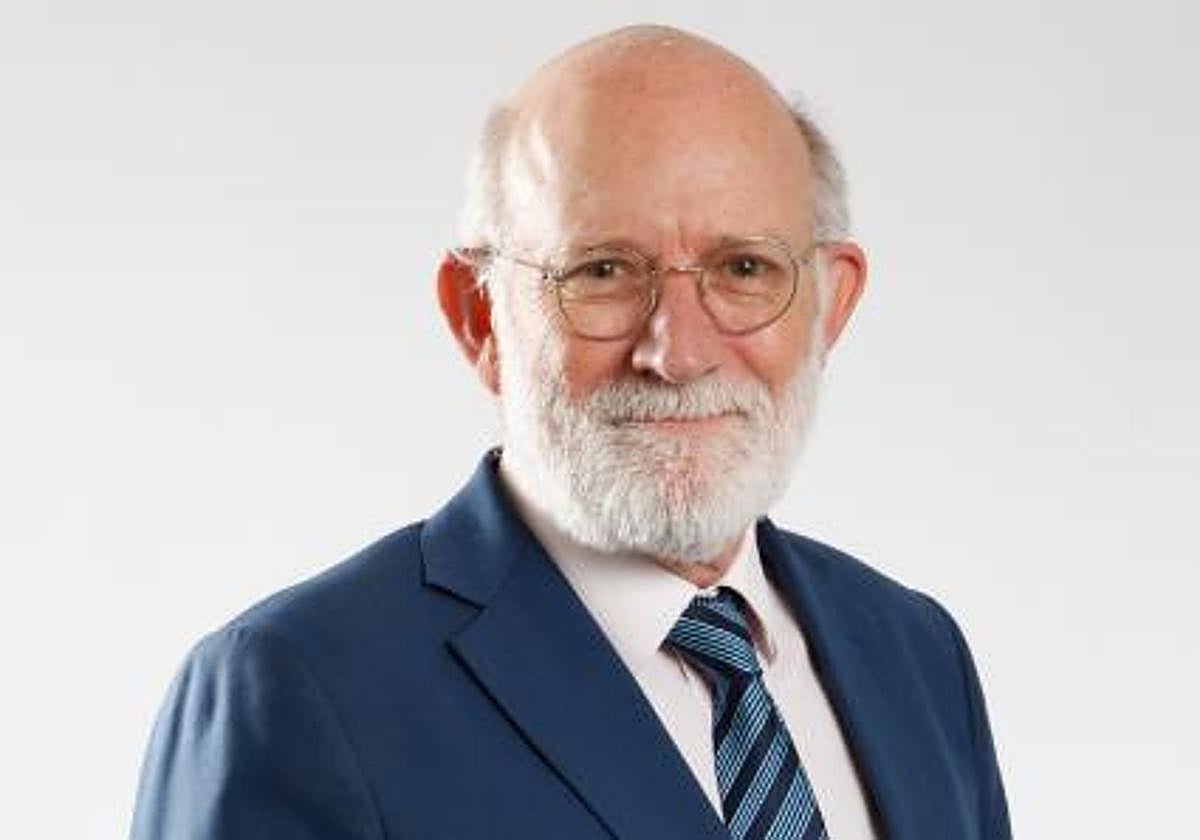 El profesor Manuel Desantes.