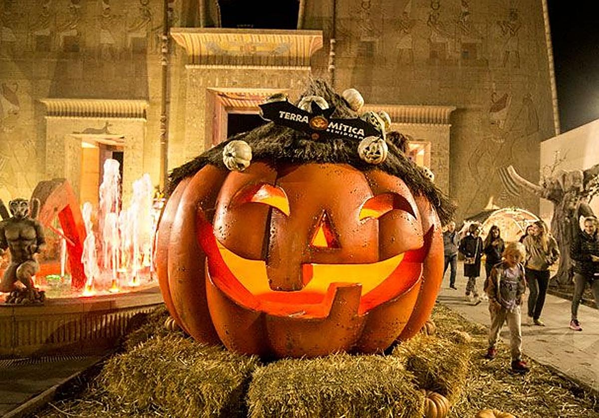 El parque de atracciones, decorado para la ocasión.