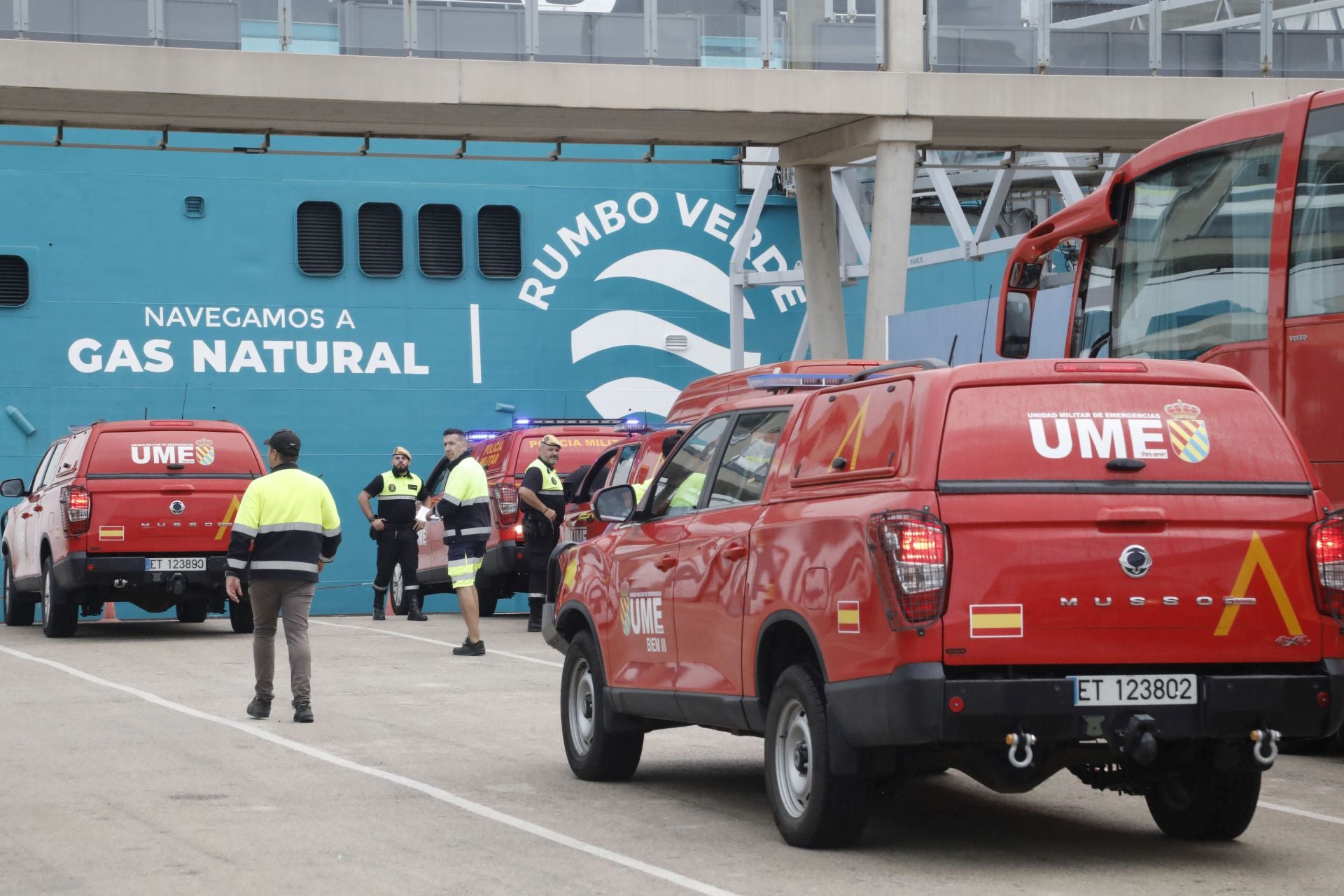 La UME embarca en el norte de Alicante rumbo a Ibiza para afrontar las graves inundaciones