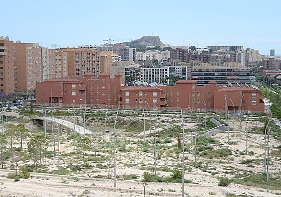 El parque del Pau 2-La Torreta, pendiente de finalizar.