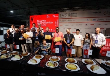 El horno de Alicante que guarda el secreto de las mejores toñas y monas: una receta familiar que pasa de padres a hijos