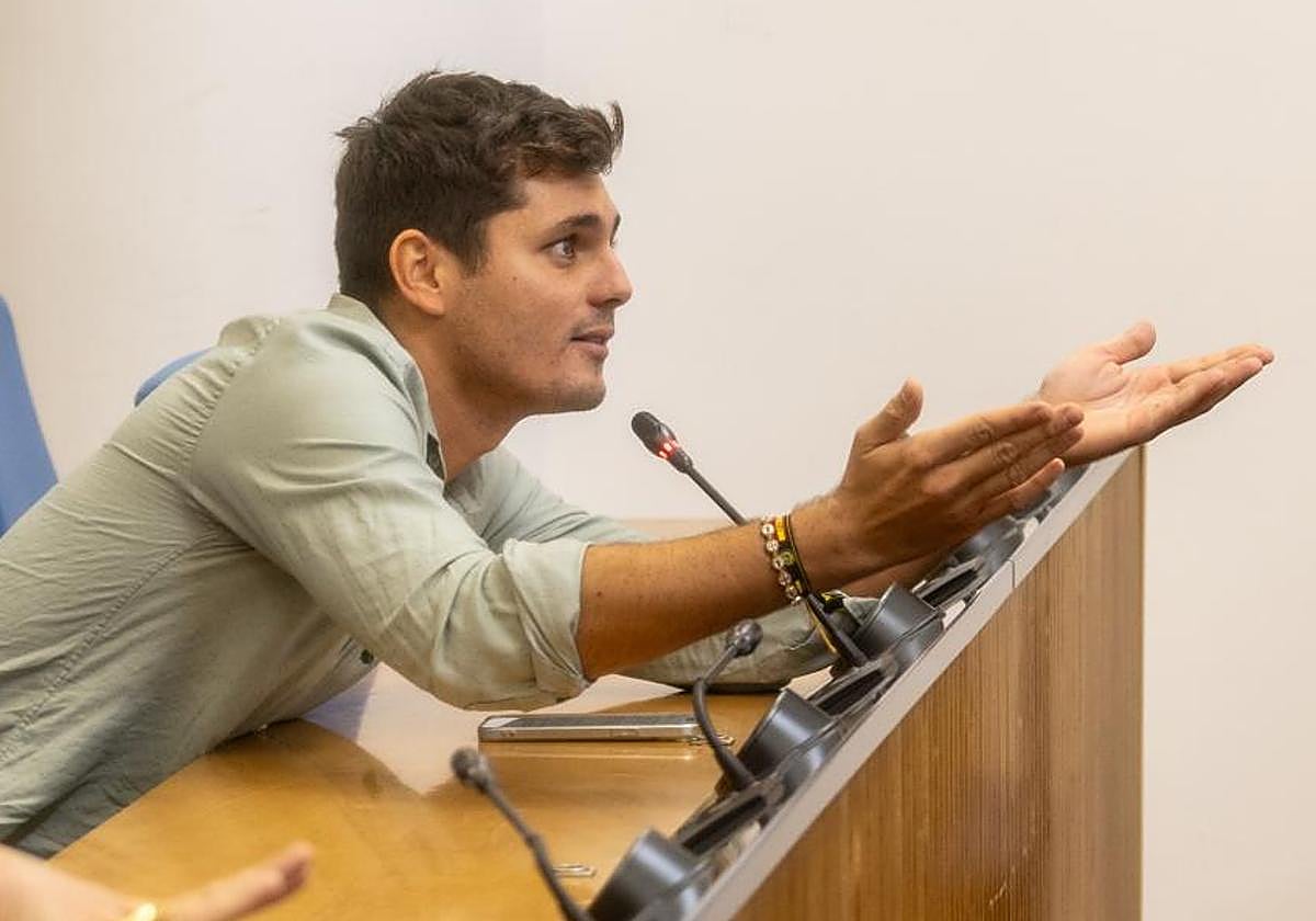 El ilicitano Vito Quiles en el Congreso de los Diputados.