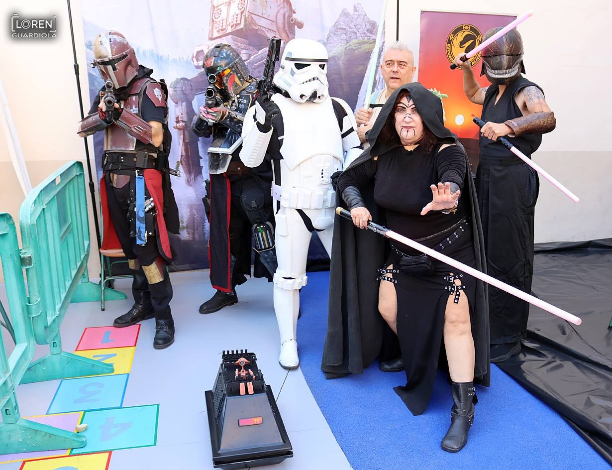 Imagen secundaria 2 - La familia franciscana celebra su V almuerzo solidario
