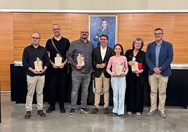 Foto de familia de los premiados.