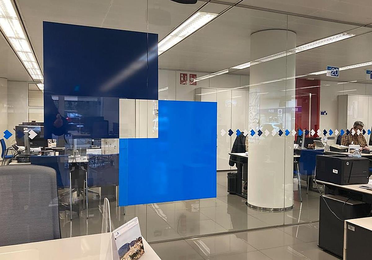 SUMA offices in an archive image.