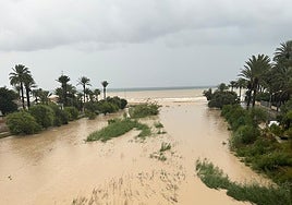 Rambla inundada en Orihuela.