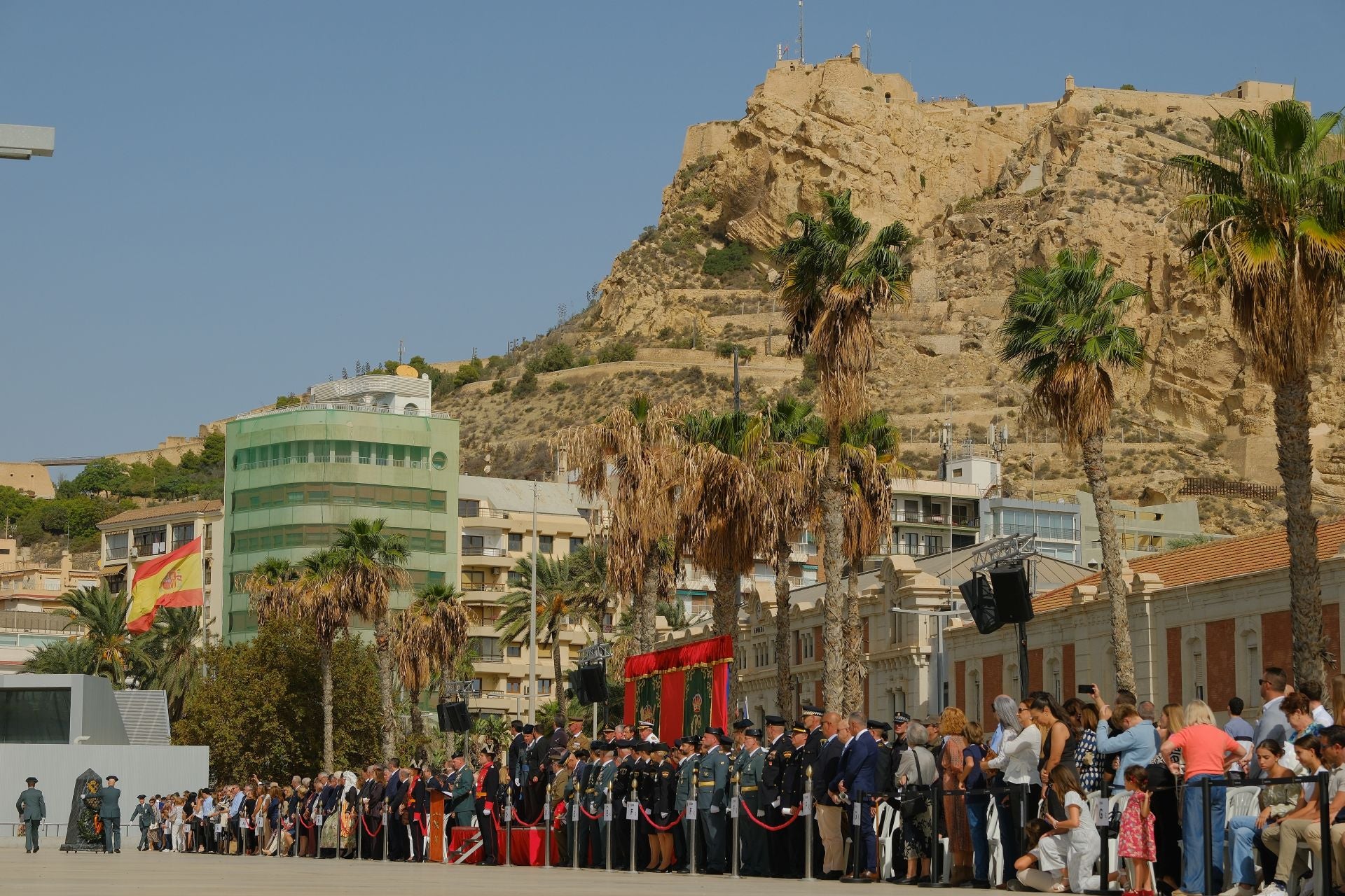 La Guardia Civil de Alicante celebra el día de la Hispanidad