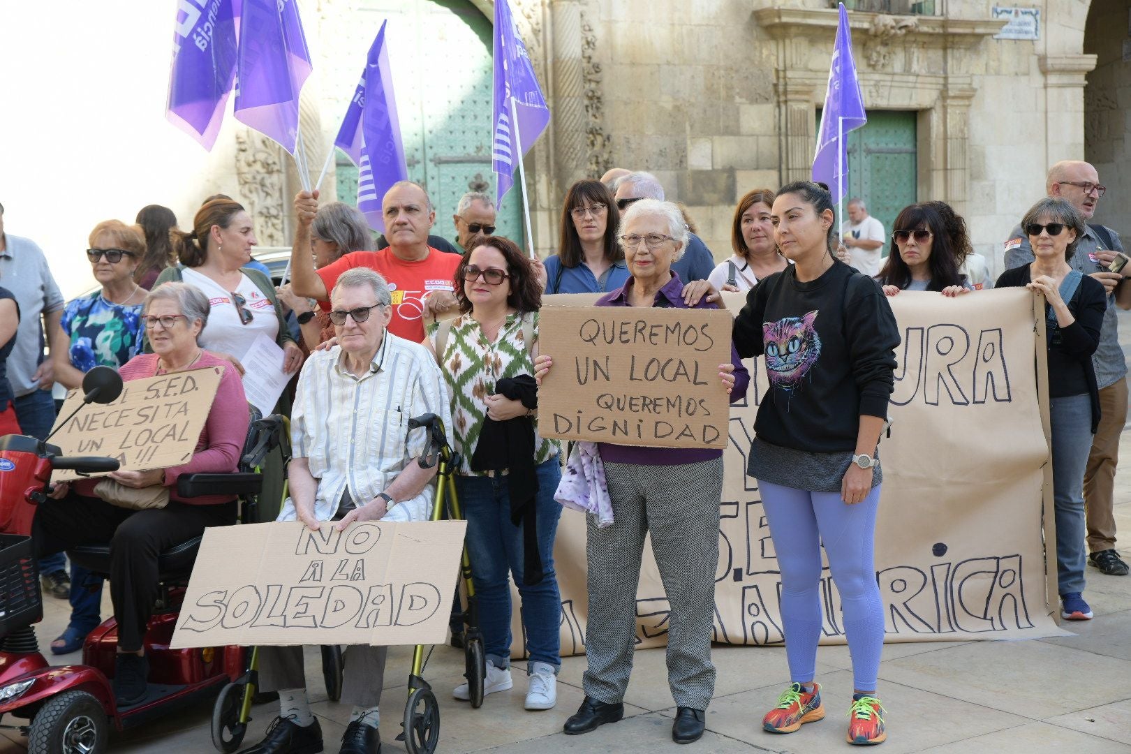 La plantilla de limpieza del INSS denuncia retrasos en el pago de sus nóminas