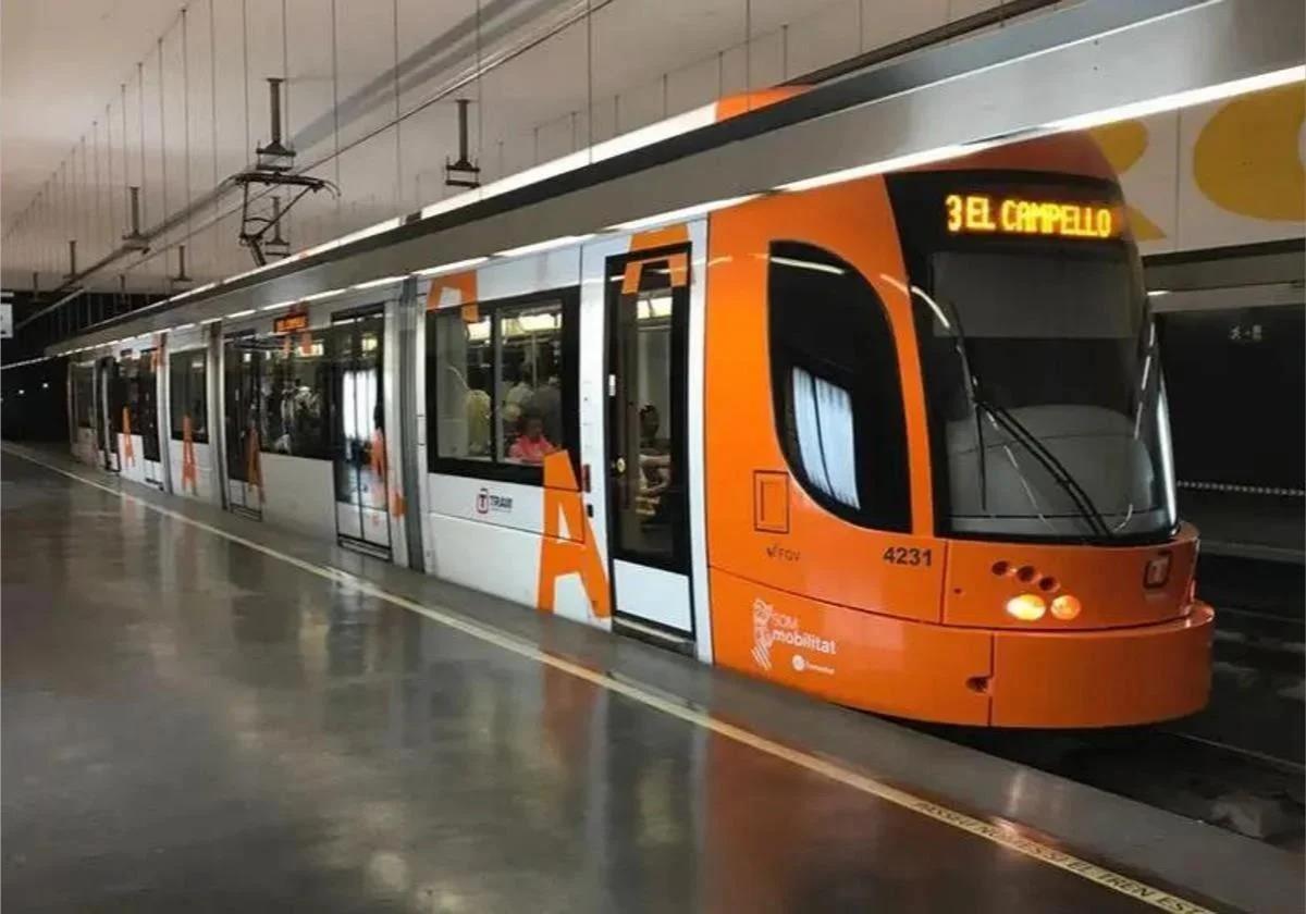 Imagen principal - Un joven de 20 años muere arrollado por un tranvía esta madrugada en El Campello