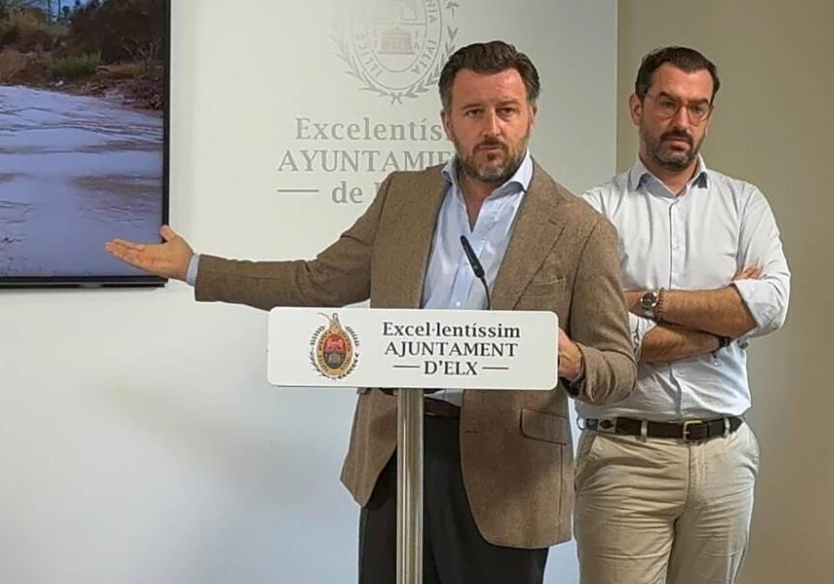 El alcalde Pablo Ruz anuncia que Elche monitorizará los barrancos de Los Arcos y Barbasena con cámaras propias ante la falta de apoyo de la CHS.