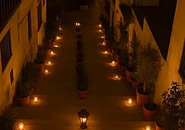 Las velas iluminarán las calles del barrio de Santa Cruz.