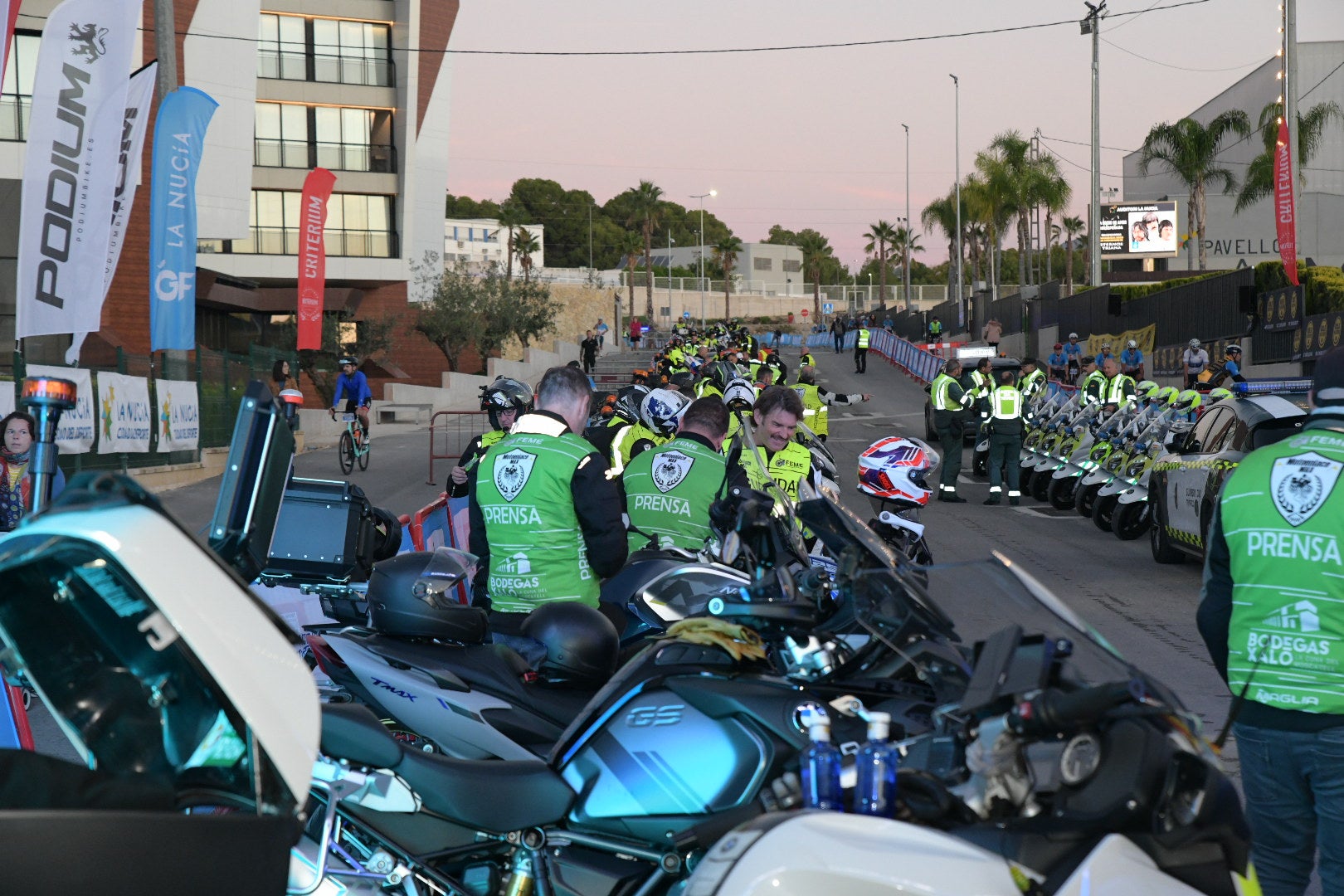 La Nucía se vuelca con el ciclismo en un fin de semana inolvidable: del espectáculo del Critérium al desafío del Gran Fondo