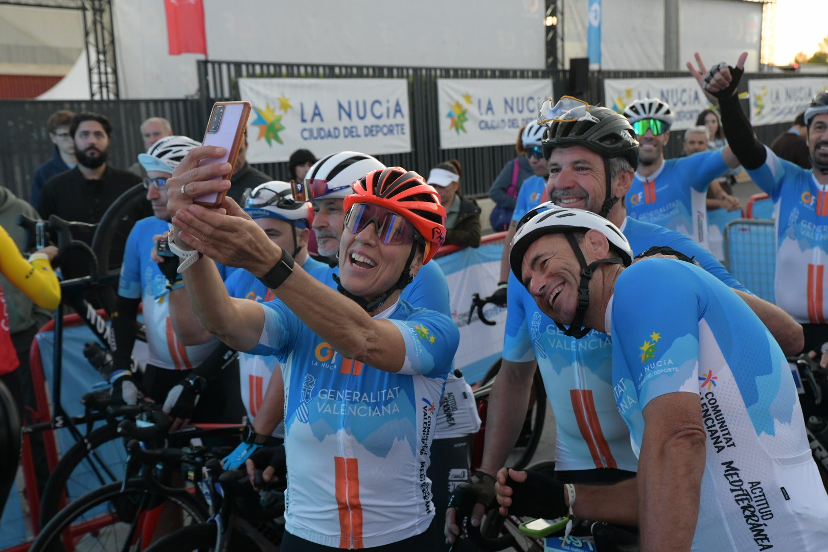 La Nucía se vuelca con el ciclismo en un fin de semana inolvidable: del espectáculo del Critérium al desafío del Gran Fondo