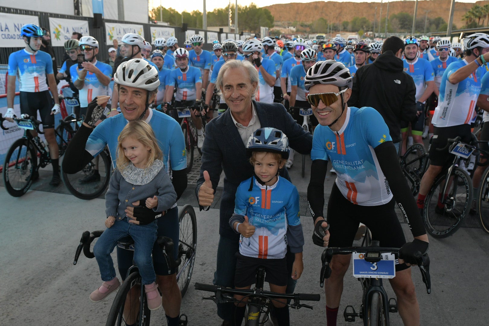 La Nucía se vuelca con el ciclismo en un fin de semana inolvidable: del espectáculo del Critérium al desafío del Gran Fondo