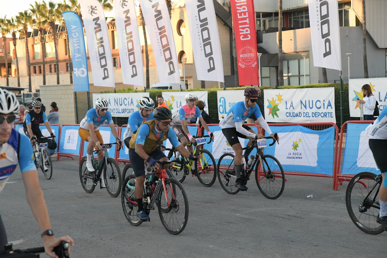 La Nucía se vuelca con el ciclismo en un fin de semana inolvidable: del espectáculo del Critérium al desafío del Gran Fondo