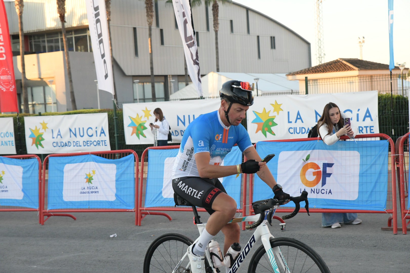 La Nucía se vuelca con el ciclismo en un fin de semana inolvidable: del espectáculo del Critérium al desafío del Gran Fondo