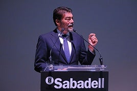 El alcalde de Alicante durante la gala de Sabadell.