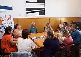 Reunión entre la UA y las Ampas por la selectividad.