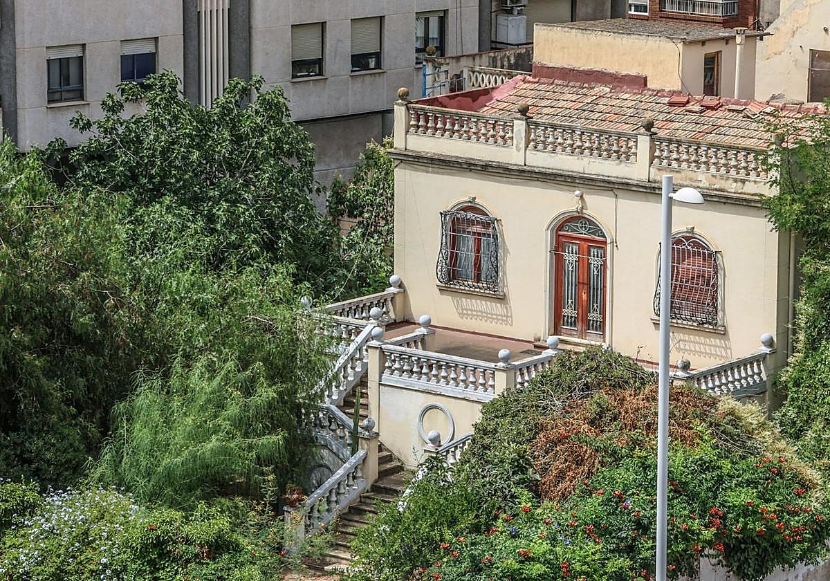 Archive image of Enrique Román's chalet in Elda.