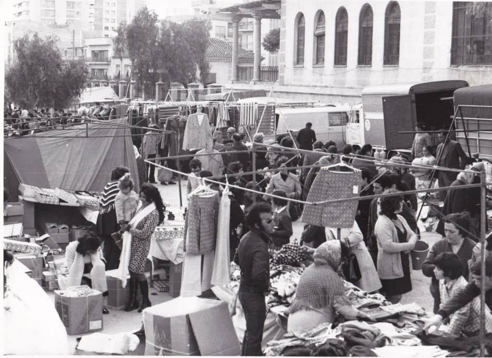 Imagen principal - Shops and markets in Alicante.