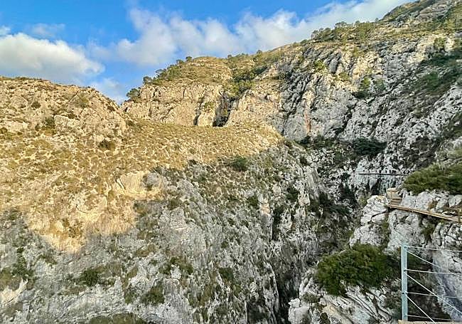 Desfiladero que recorrerá la pasarela de Relleu en su cuarta fase de obras.