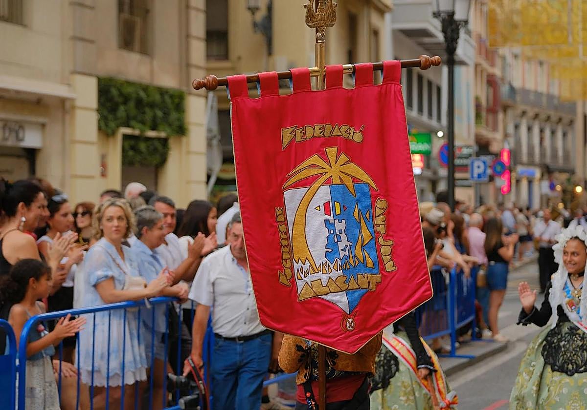 Banderín de la Federació de les Fogueres de Sant Joan.
