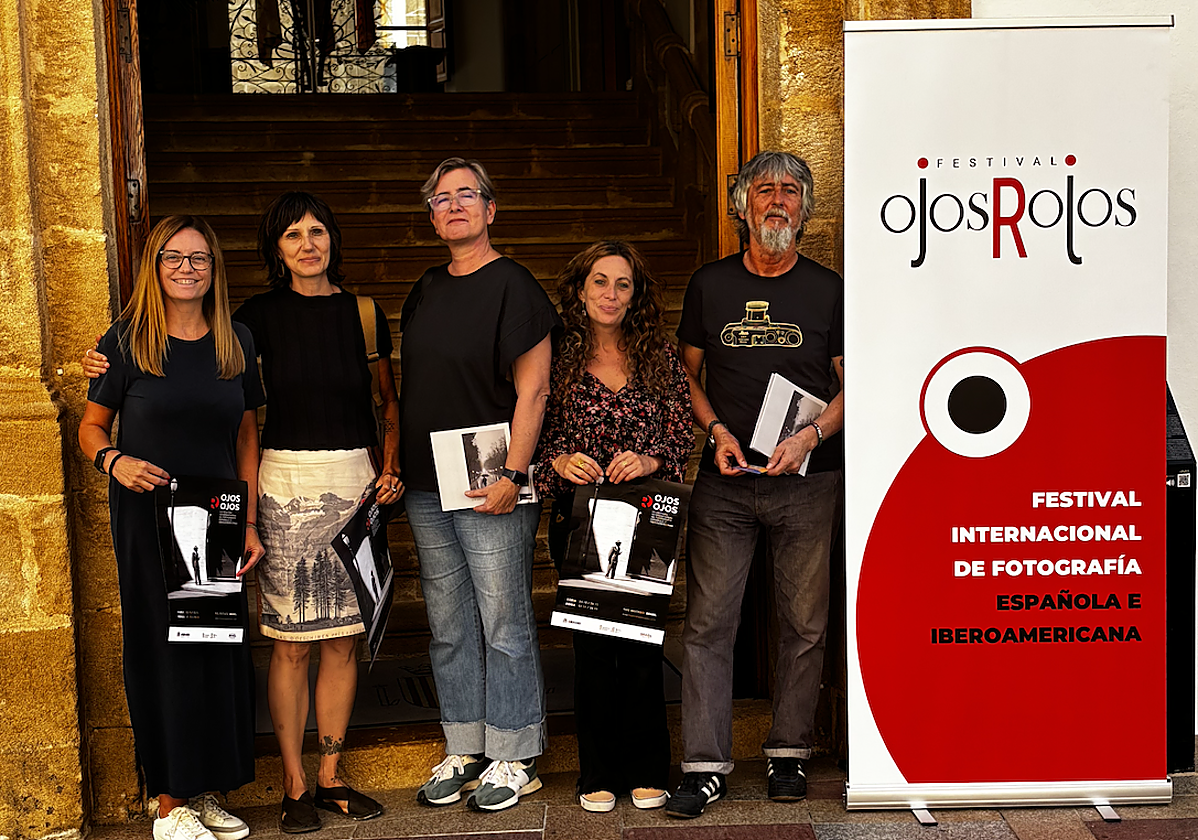 Presentación de la VII edición del Festival Internacional de Fotografía Española e Iberoamericana Ojos Rojos.