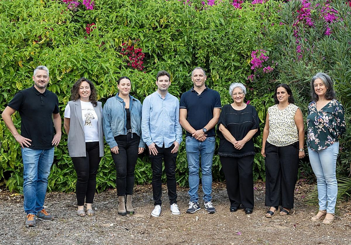 El equipo del laboratorio de Neurobiología Ocular que ha participado en el estudio: Fernando Aleixandre, Ariadna Díaz, Almudena Íñigo, David Ares, Víctor Meseguer, Juana Gallar, Susana Quirce y M. Carmen Acosta.