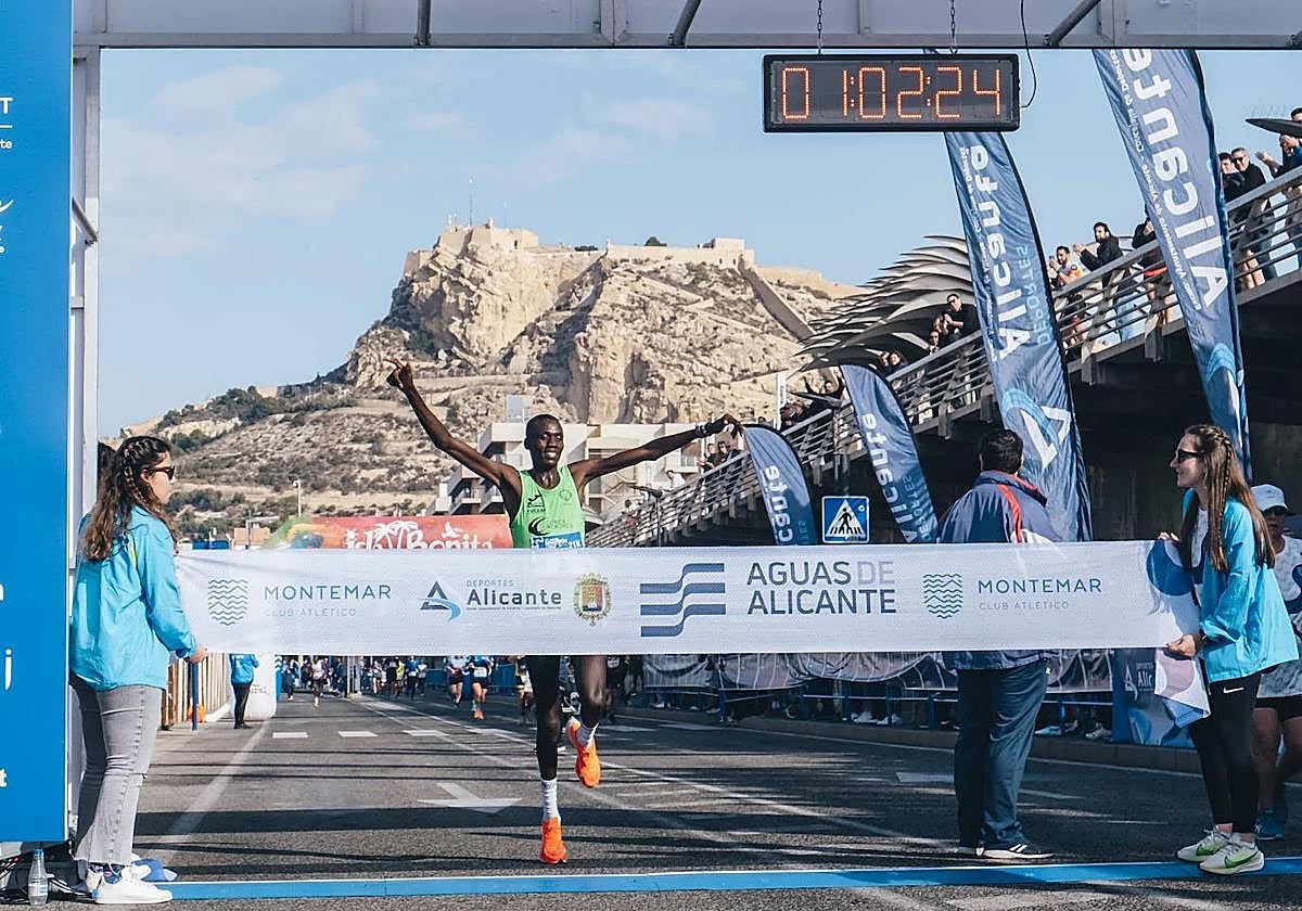 Alicante Marathon 2023.
