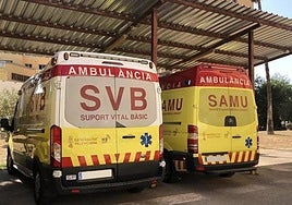 Ambulancias SVB y SAMU.