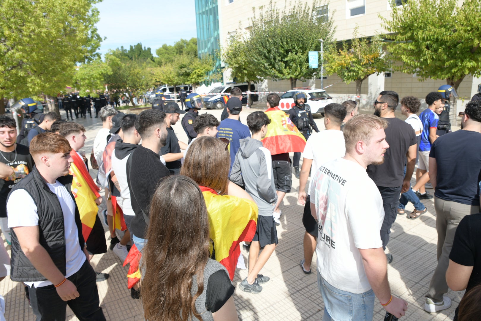 La tensión por la visita de Vito Quiles a la UA, en imágenes