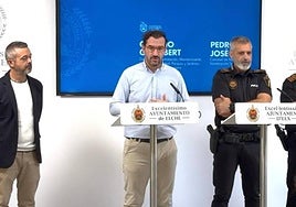 La Policía Local de Elche refuerza la vigilancia y el control del tráfico con motivo de las festividades de Halloween y Todos los Santos.