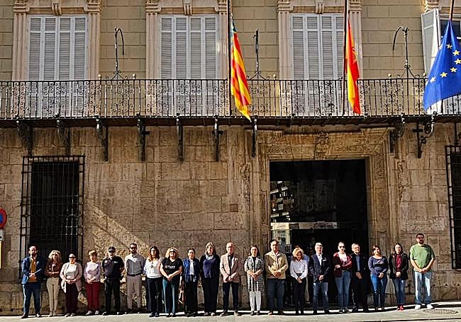 Minuto de silencio en Orihuela, capital de al Vega Baja.