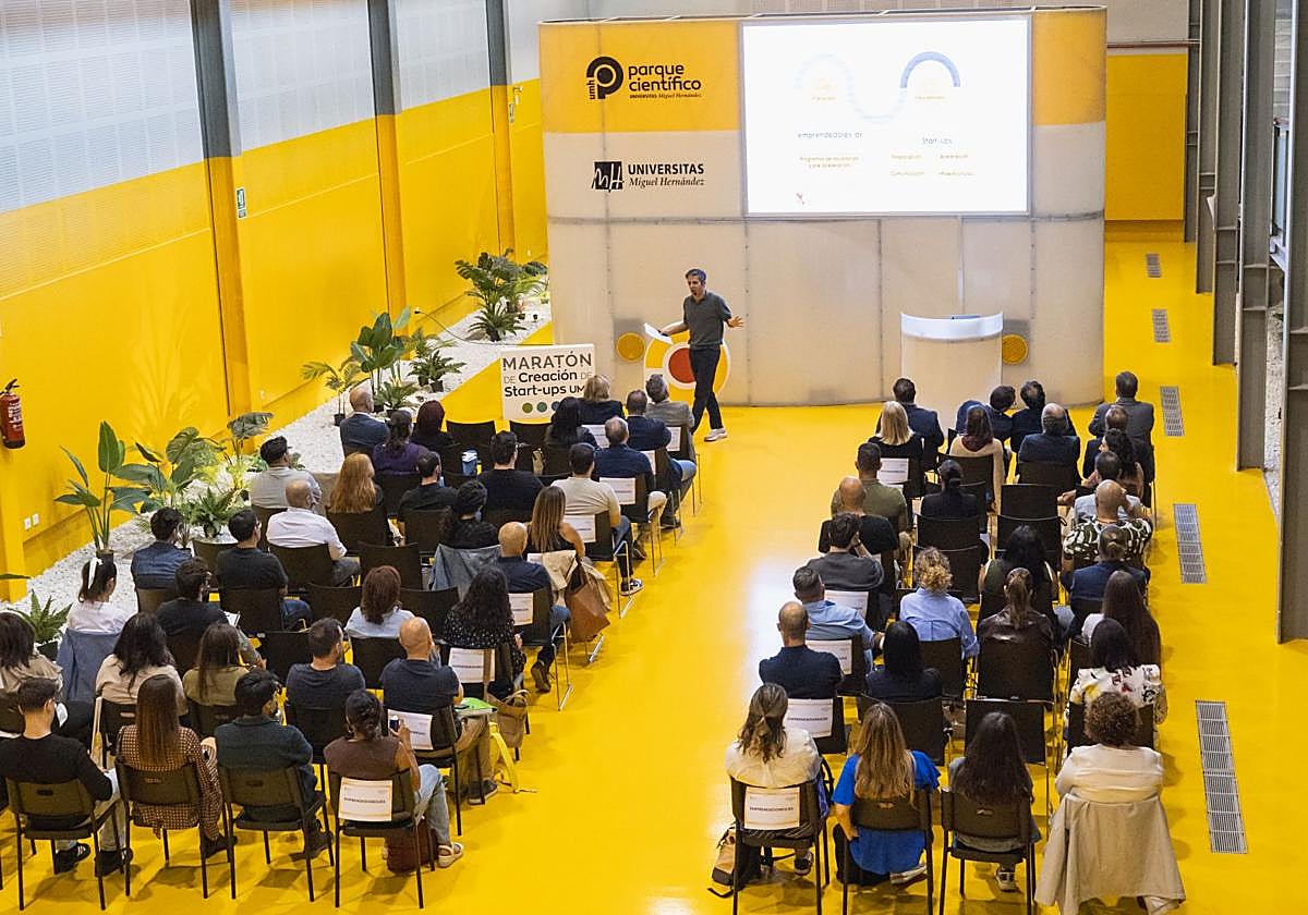 La Maratón de Creación de Start-ups UMH celebra su 15ª edición en el campus de Elche.
