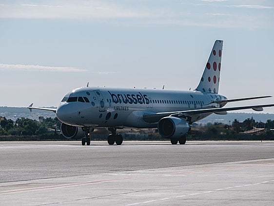 Avión de Air Brussels, del Grupo Lufthansa.