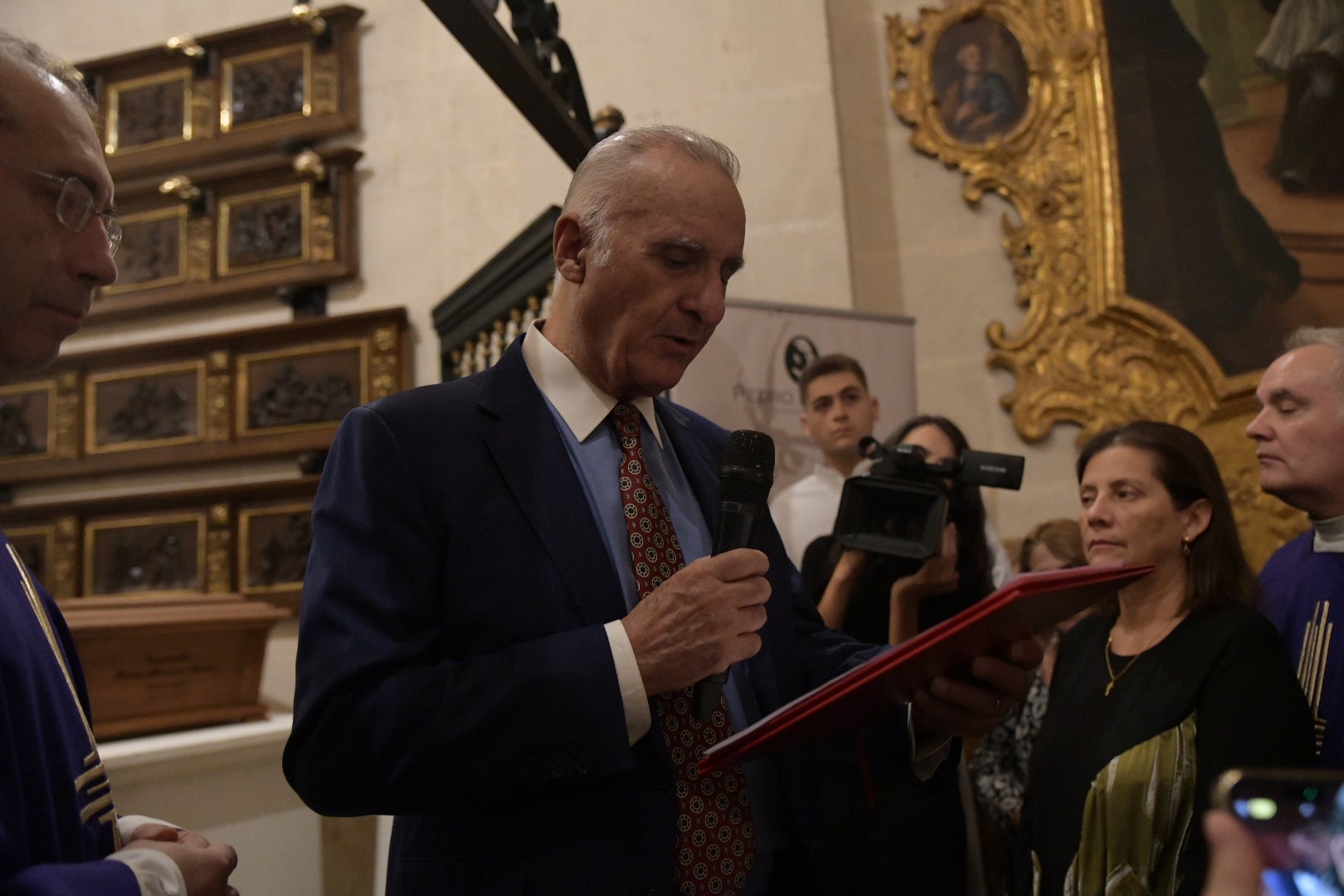 Los restos del médico Pedro Herrero ya reposan en la Capilla de la Buena Muerte de Alicante