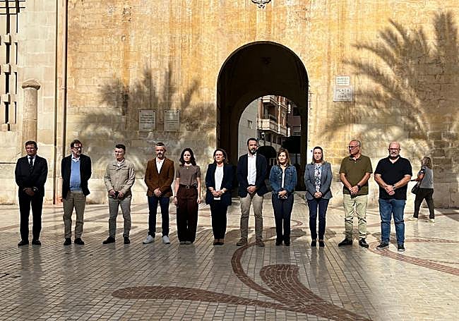 Minuto de silencio en Elche.