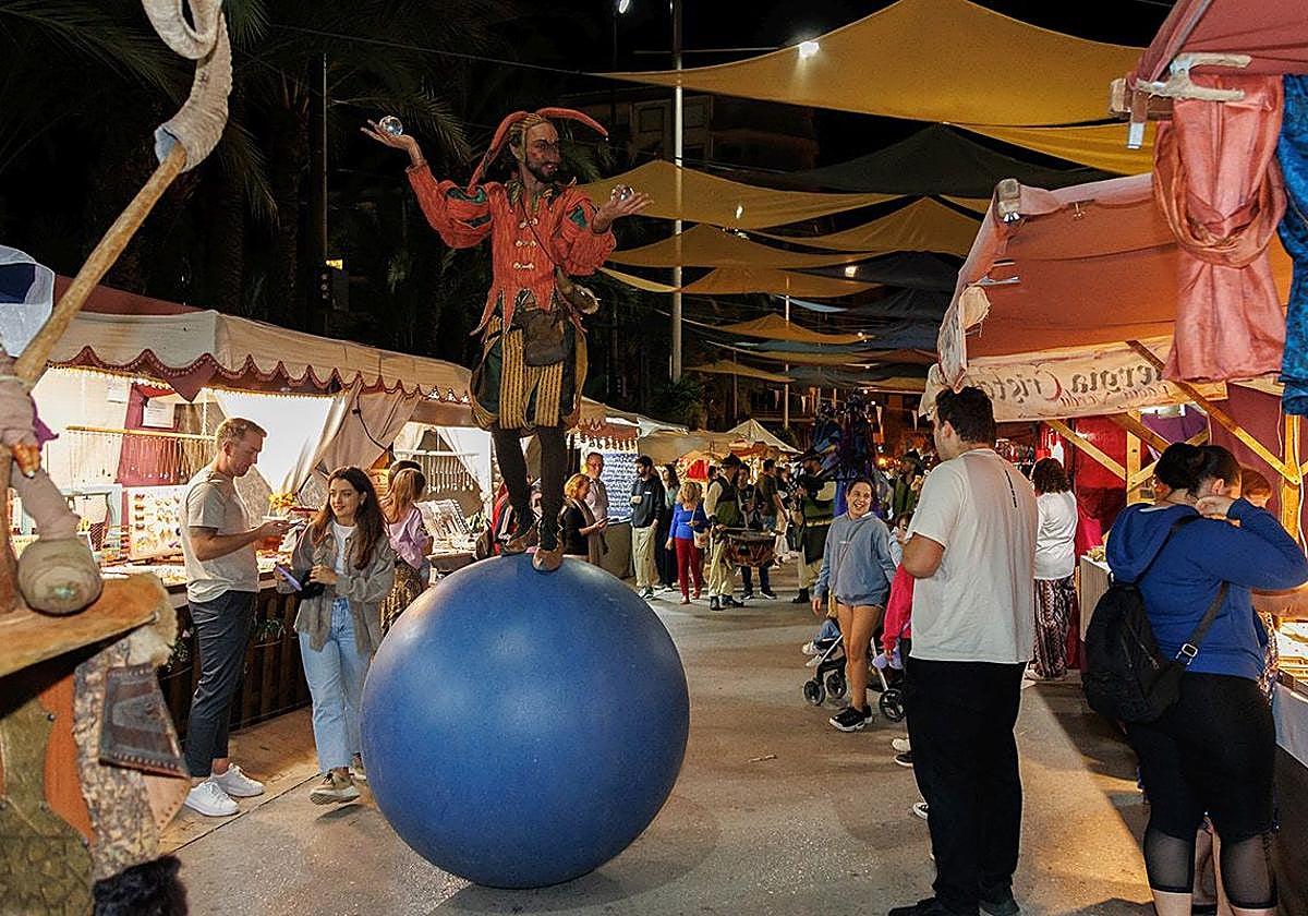 La 'Nit Màgica' de Xarxa Teatre volverá a llenar Elche de fuego, ritmo y emoción este fin de semana.