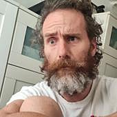 Imagen - «No quería contar la historia del héroe, quería transmitir la sensación de estar en el caos. Lo que se siente cuando no sabes si vas a ver otro amanecer»