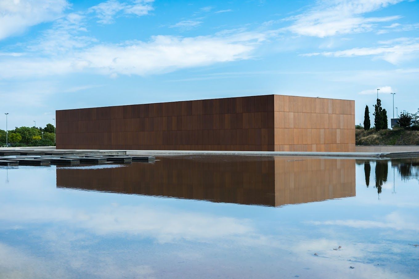 Museo de la Universidad de Alicante, ejemplo de la peculiar arquitectura del campus.