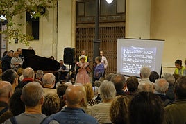 El cine vuelve a Ideal cien años después, en proyector y en la calle