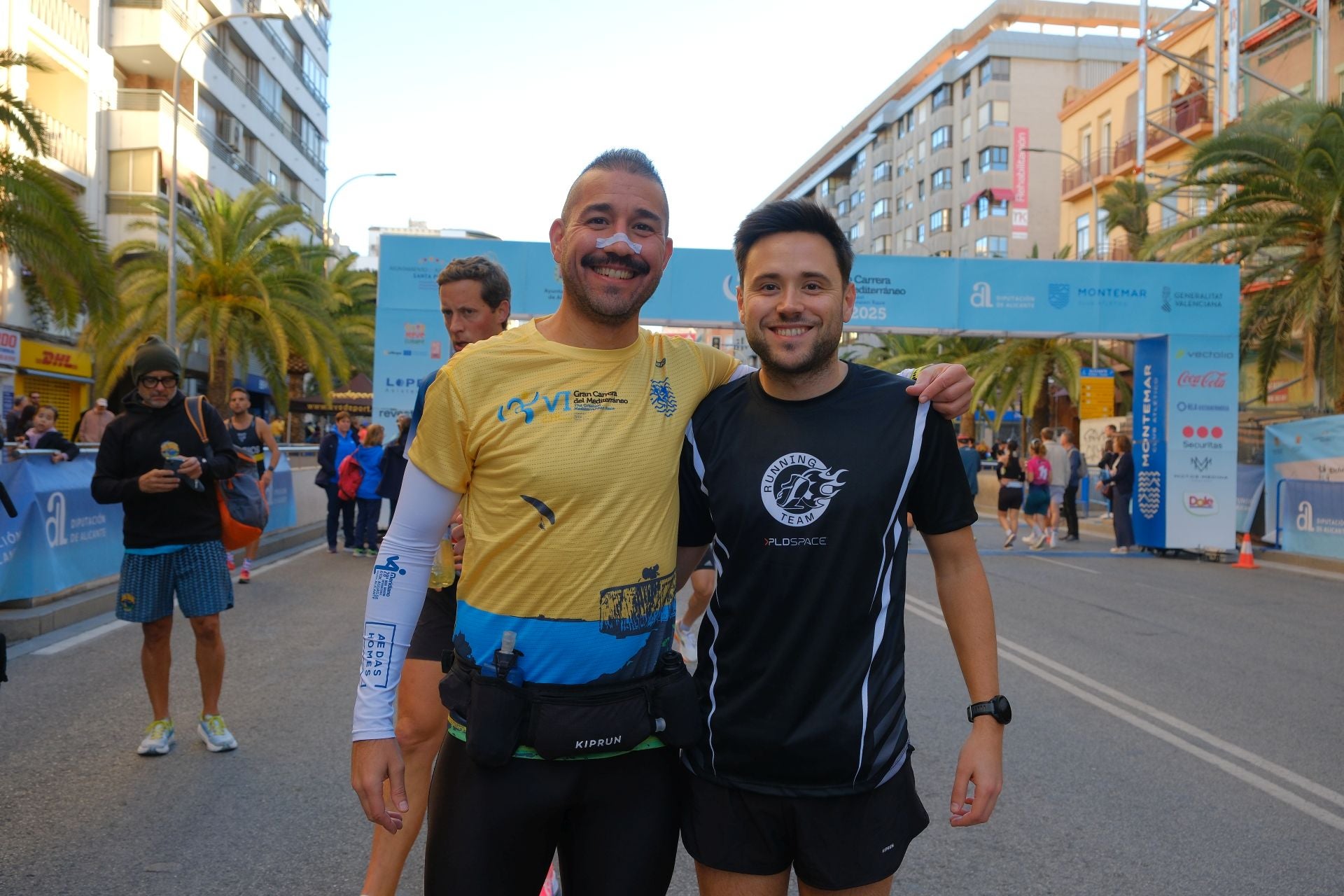 La Carrera del Mediterráneo reúne a 5.000 atletas y abre el mes del gran deporte en Alicante