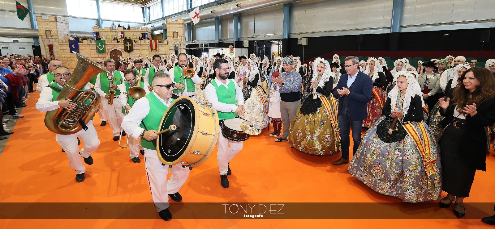 Las Hogueras toman IFA