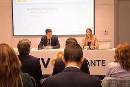 César Quintanilla durante la junta de la CEV de Alicante.