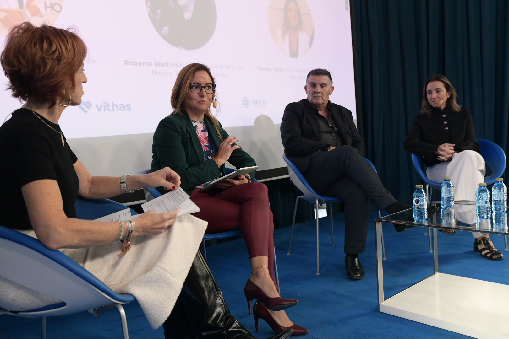 De izquierda a derecha: Mayte García, directora ejecutiva de Hosbec; Roberto Martínez, director de Alicante Costa Blanca Turismo y Cruceros; y Carola Valls, responsable de Promoción Turística en Visit Benidorm.