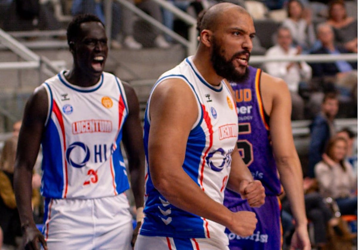 Celebración de los jugadores del HLA Alicante.