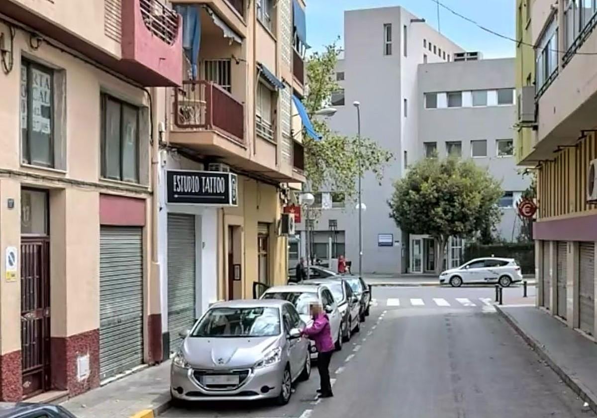 Una de las calles afectadas por los cortes de luz en el barrio La Florida.